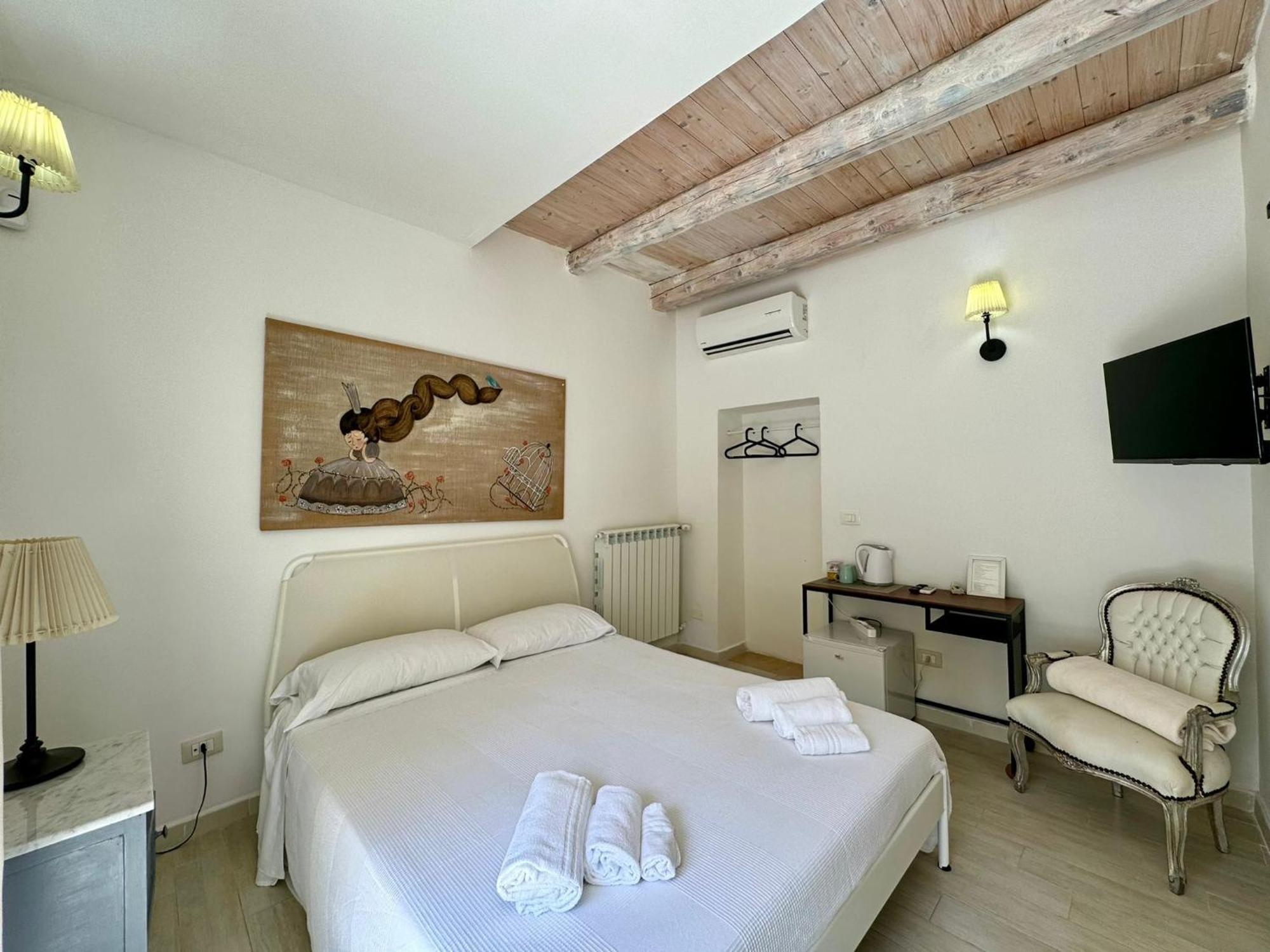 Re Bafe Otel Siraküza Dış mekan fotoğraf